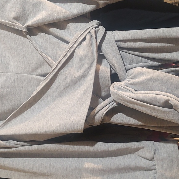 Fashion Nova jogger set - Picture 2 of 5